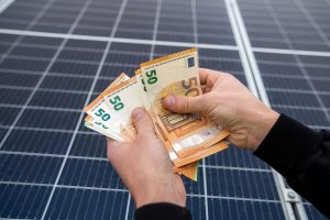 Subvenciones Placas Solares 2024: Ahorra en tu Instalación | Dimarsa